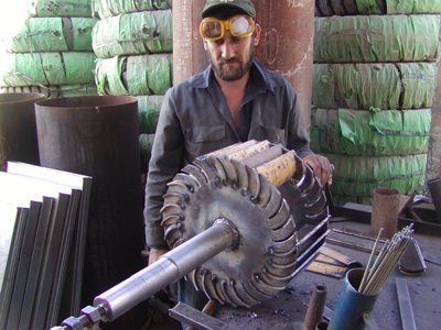 Mounting blades on turbine